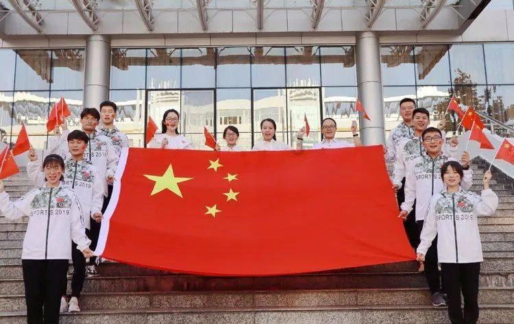 你有过经期emo吗？那时候你最想做什么？