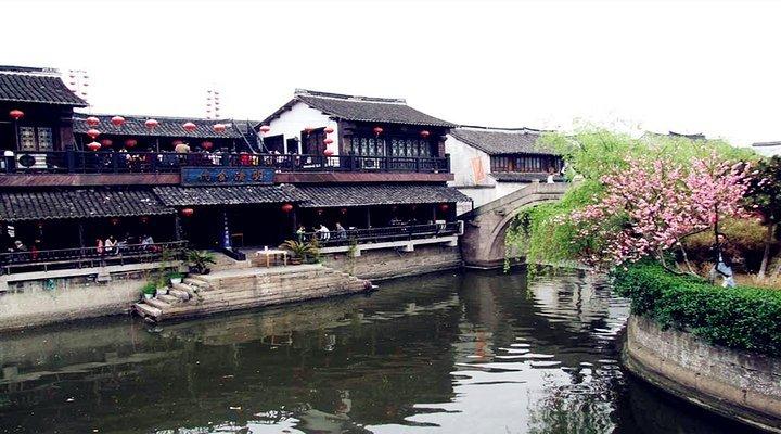 湖北省军区原司令员王树声受到黑帮的挑衅，将军说：你好大胆！